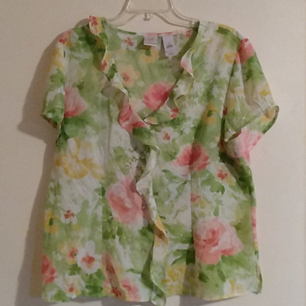Emma James Floral ShortSleeves blouse